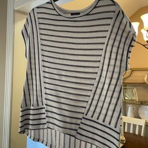 White and charcoal striped tee